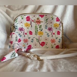 NWT- 🌸 Nanette Lepore Floral Crossbody Bag  🌸